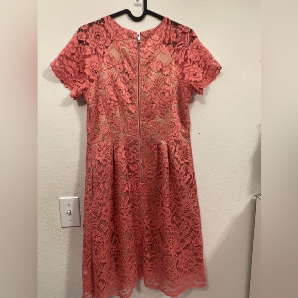 Vince Camuto Lace Dress - Picture 7 of 16